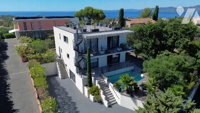 Maison 6 pièces 204 m² · à Saint-Raphaël · 204 m² · 1 400 000 €