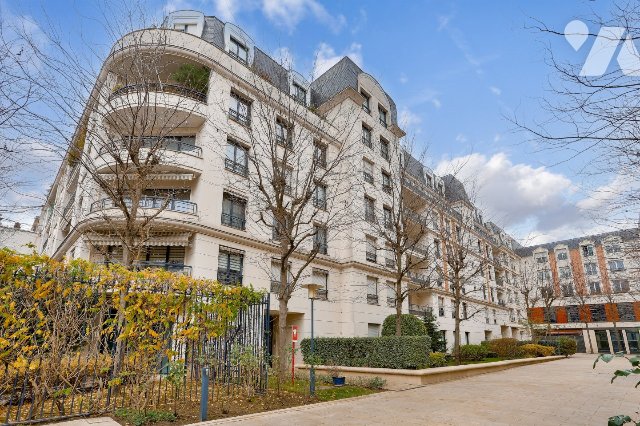 Appartement 5 pièces 150 m² · à Saint-Mandé · 150 m² · 1 300 000 €