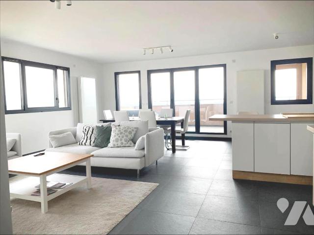 Sale - Apartment - CESSY - 117 m² - 4 rooms - 01043-1067024