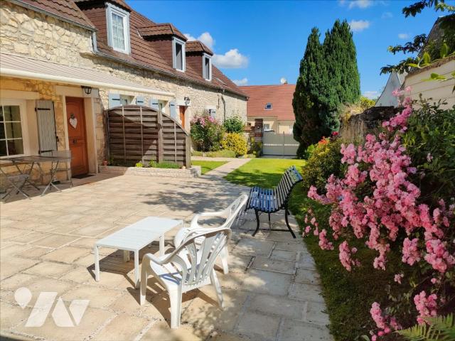 Maison 225m² — Veslud