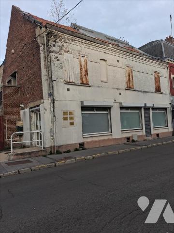Immeuble 148 m² · à Saint-Quentin · 147,9 m² · 95 000 €