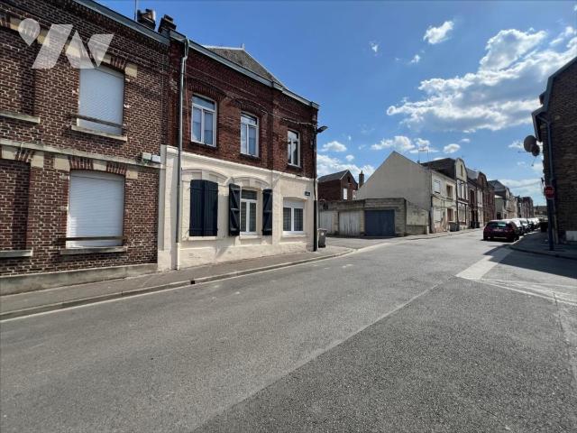 Maison 6 pièces 122 m² · à Saint-Quentin · 122 m² · 115 000 €
