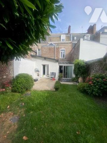 Maison 8 pièces 172 m² · à Saint-Quentin · 172 m² · 299 000 €
