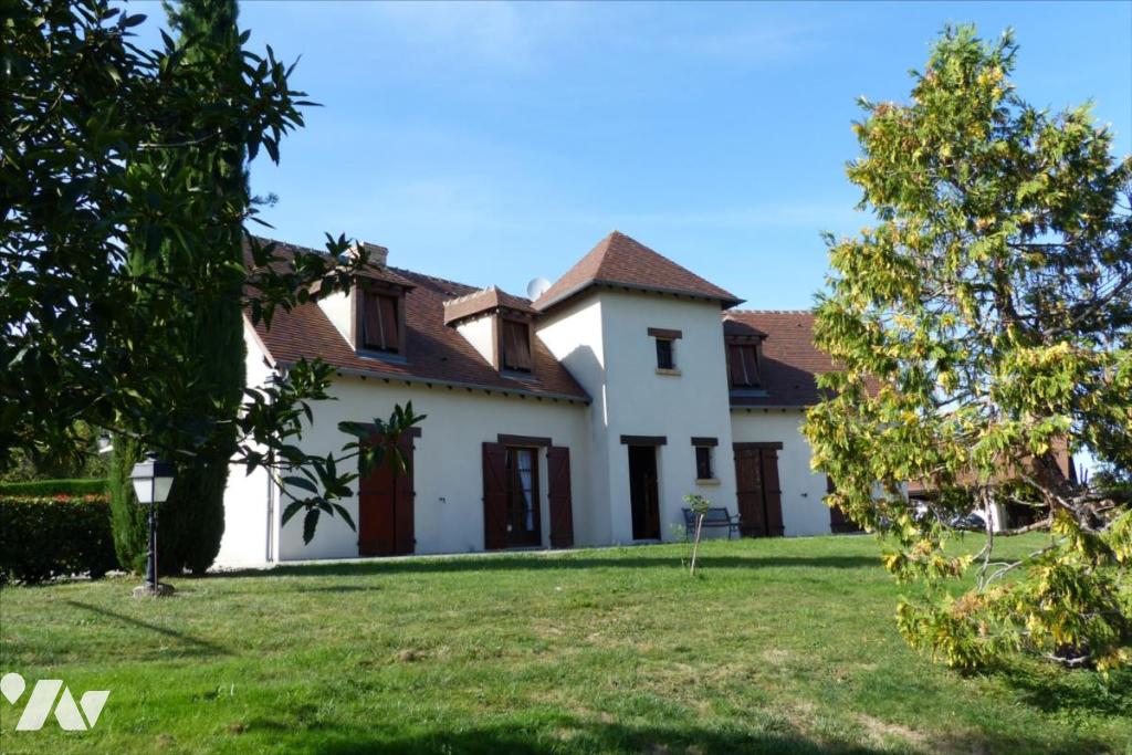 Maison 201m² — Bourbon-l'Archambault