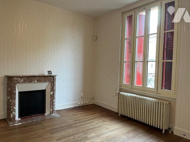 Maison 5 pièces 100 m² · à Bourbon-l'Archambault · 100 m² · 132 000 €