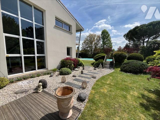 Vente - Maison / villa - ST MARCEL LES VALENCE - 274 m² - 8 pièces - 07056-1076456