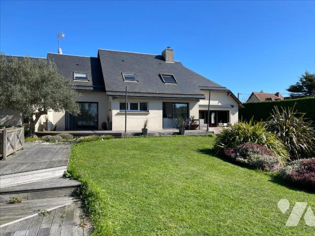 Maison 8 pièces 200 m² · à Hermanville-sur-Mer · 200 m² · 1 050 000 €