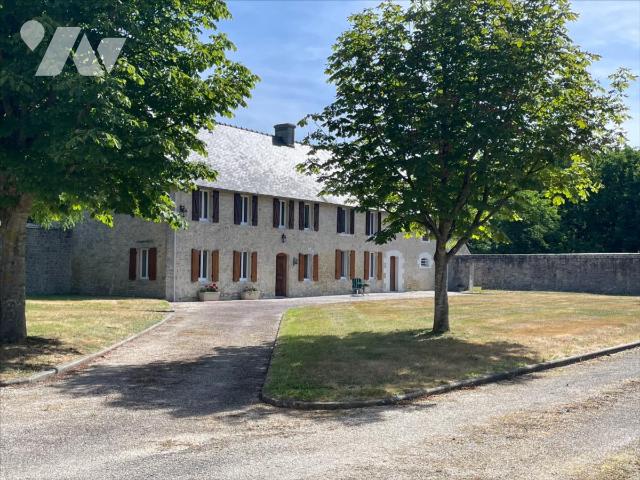 Maison 10 pièces 290 m² · à Maisons · 290 m² · 850 000 €