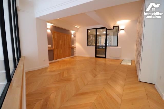 Appartement a louer paris-19e-arrondissement - 5 pièce(s) - 122 m2 - Surfyn