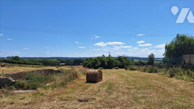 Terrain — Hottot-les-Bagues