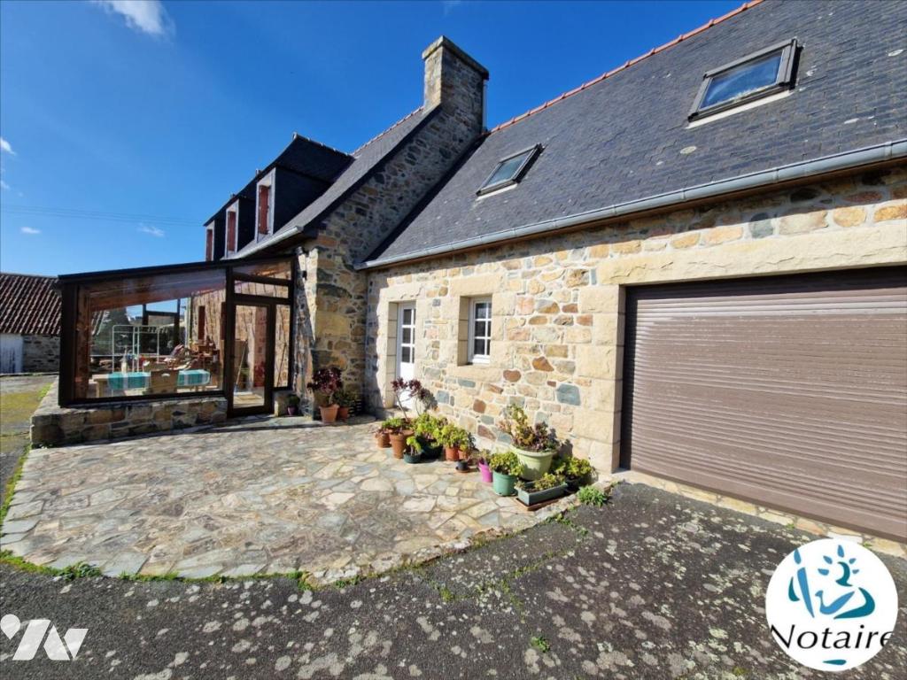 VENTE maison-PLOUGRESCANT (22)