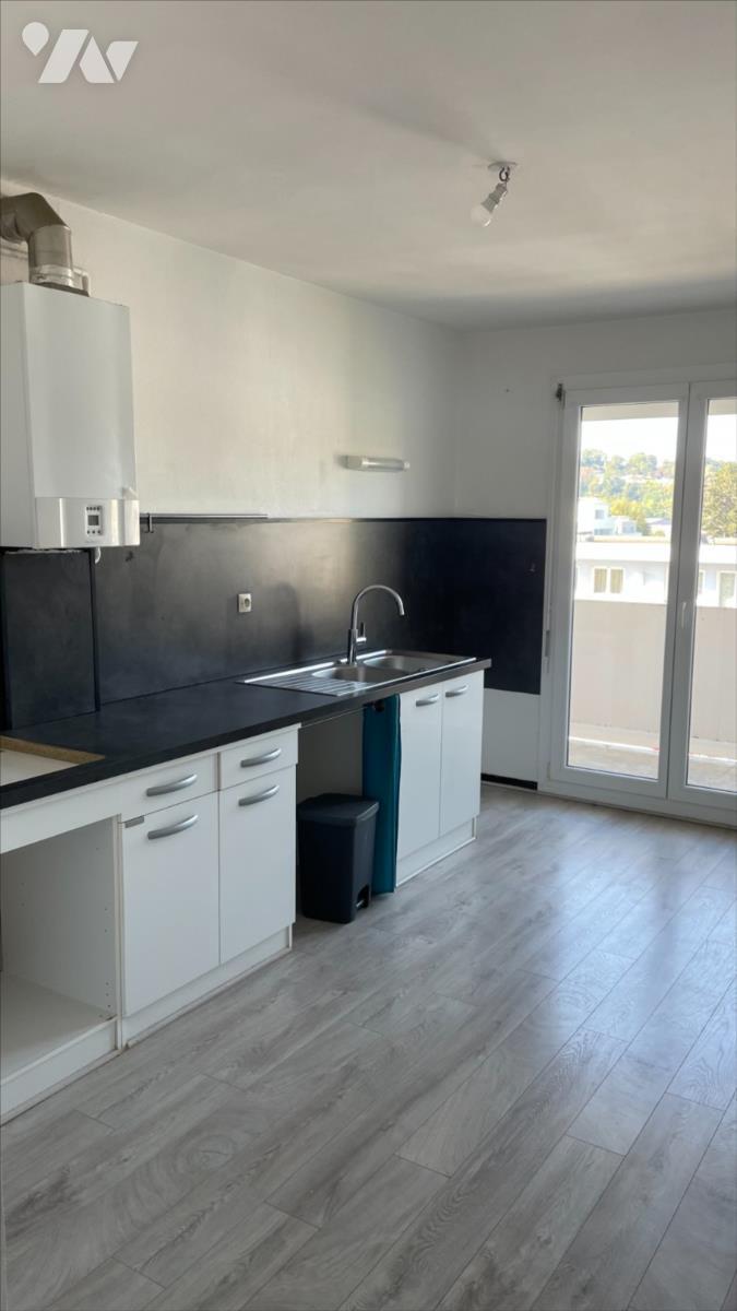 LOCATION appartement-BAUME LES DAMES (25)