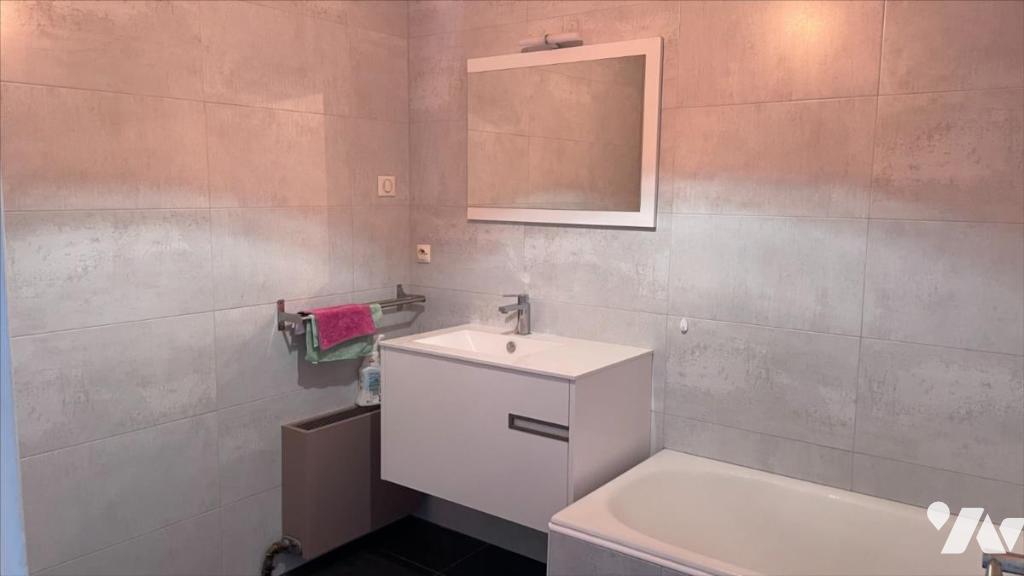 LOCATION appartement-BAUME LES DAMES (25)