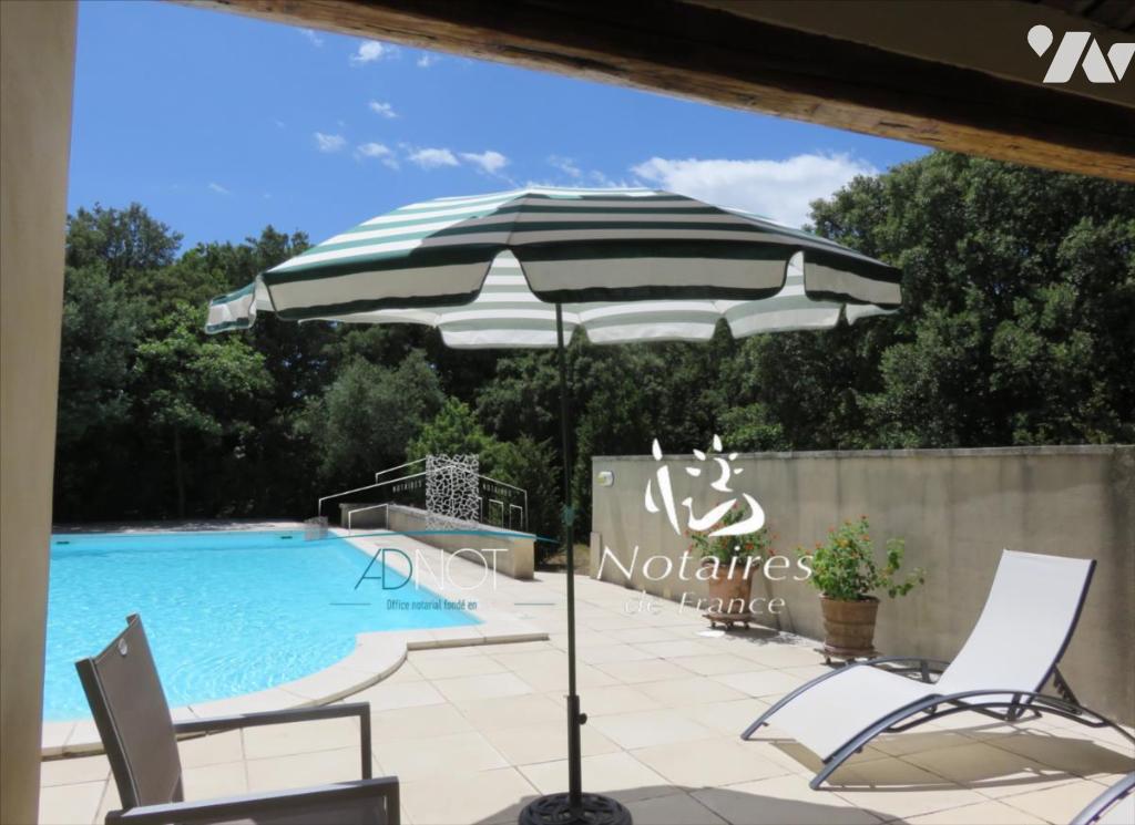 Maison 5 pièces 135 m² · à Garde-Adhémar · 135 m² · 703 000 €