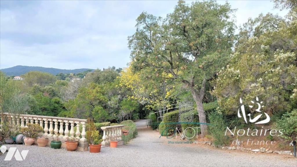 Maison 6 pièces 200 m² · à Croix-Valmer · 200 m² · 2 600 000 €