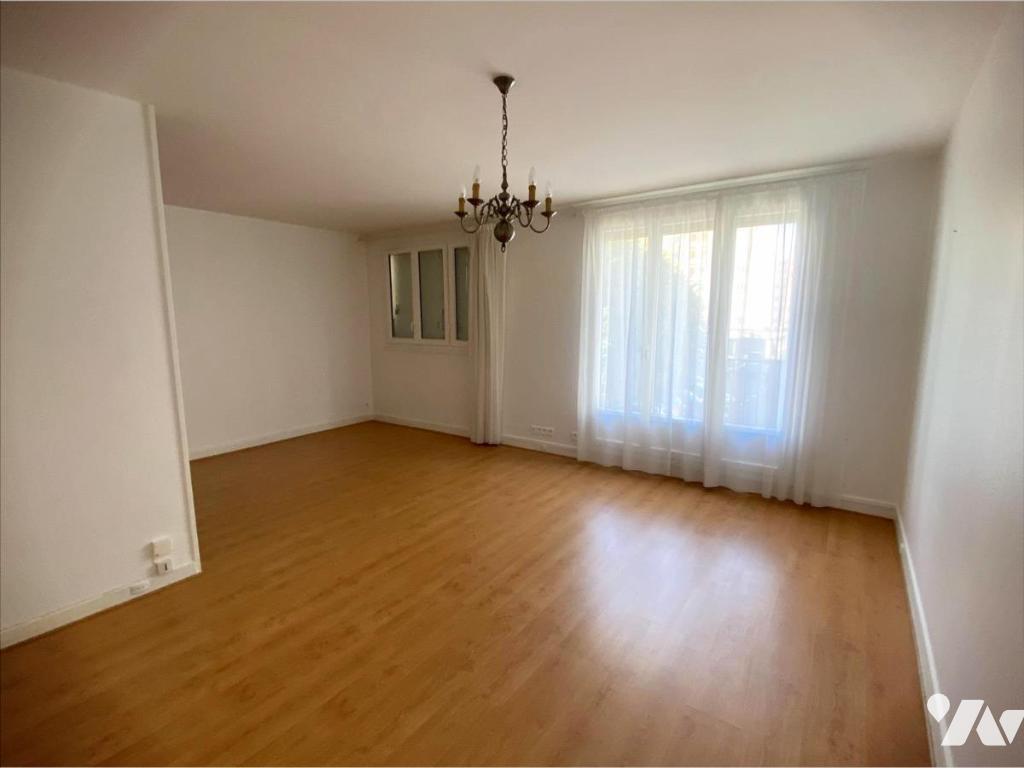 Appartement 4 pièces 68 m² · à Dreux · 68 m² · 70 000 €