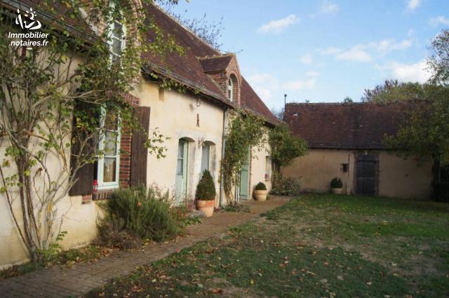 Vente - Maison - Croix-du-Perche - 240.00m² - 10 pièces - Ref : 53GAT