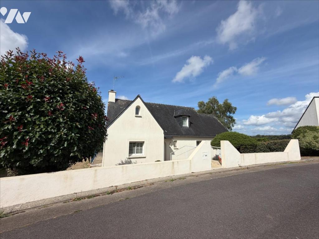 Maison 8 pièces 116 m² · à Châteaulin · 116 m² · 270 000 €
