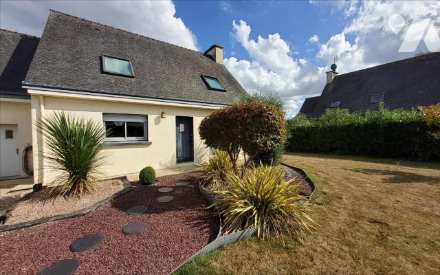 Maison 6 pièces 111 m² · à Plounévézel · 111 m² · 170 000 €