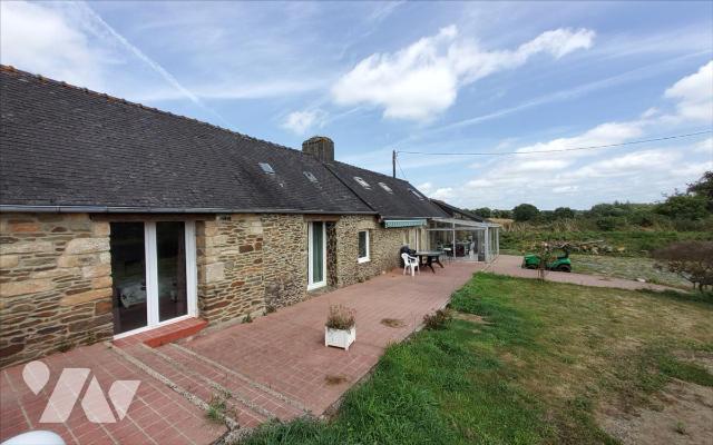 Maison 5 pièces 142 m² · à Trébrivan · 142 m² · 220 000 €