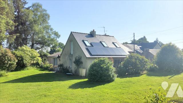 Maison 10 pièces 207 m² · à Saint-Hernin · 207 m² · 238 000 €