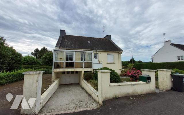 Maison 89m² — Cléden-Poher