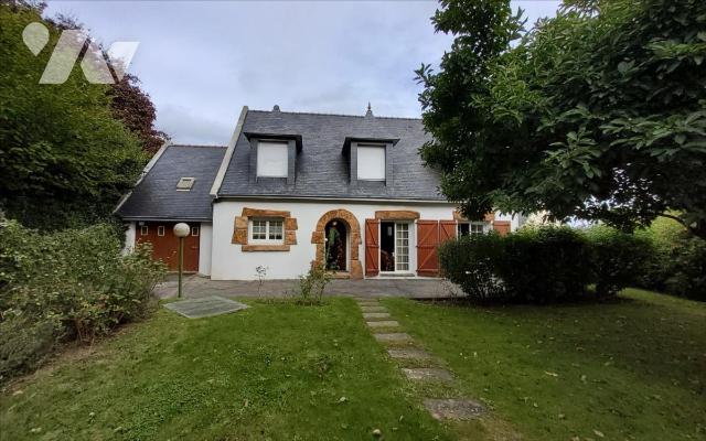 Maison 7 pièces 123 m² · à Carhaix-Plouguer · 123 m² · 245 000 €