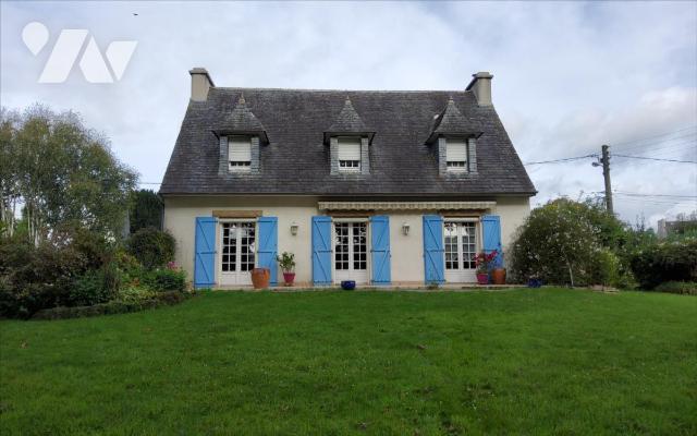 Sale - House/Villa - CARHAIX PLOUGUER - 130 m² - 7 rooms - 29066-1087498