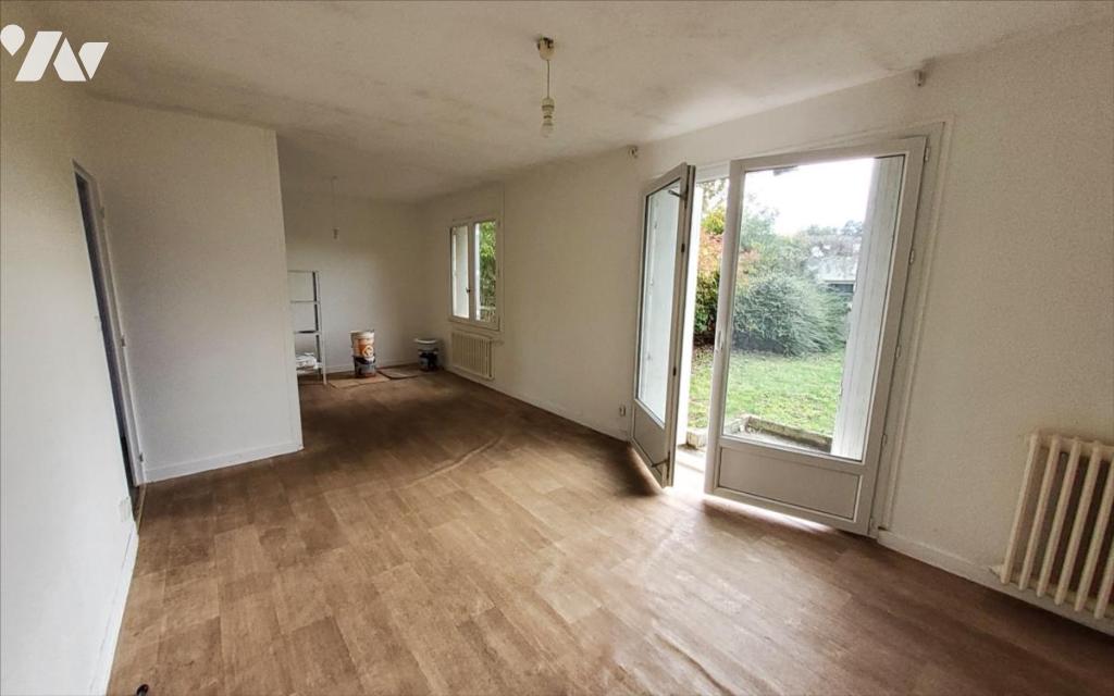 VENTE maison-CARHAIX PLOUGUER (29)