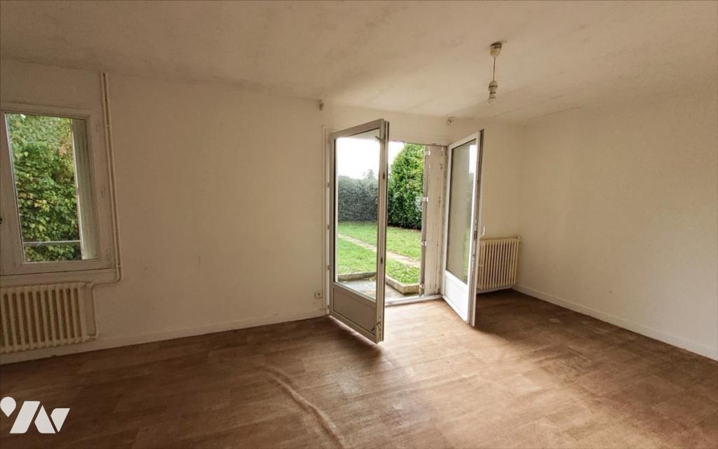 VENTE maison-CARHAIX PLOUGUER (29)
