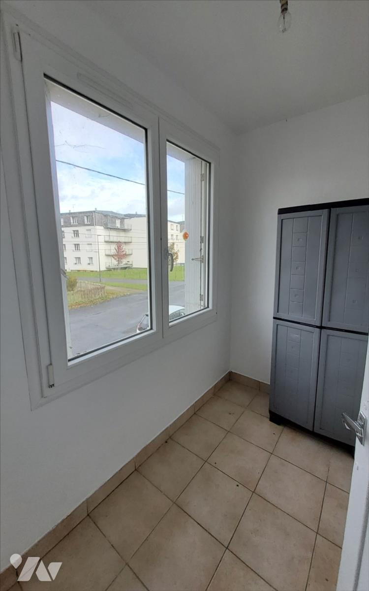 VENTE maison-CARHAIX PLOUGUER (29)