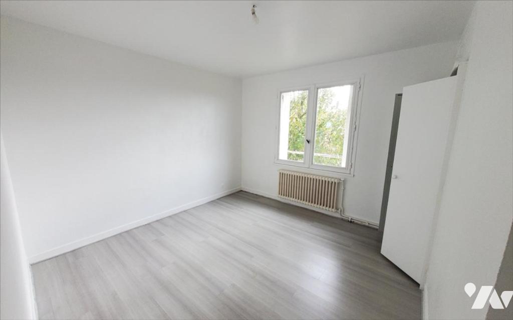 VENTE maison-CARHAIX PLOUGUER (29)