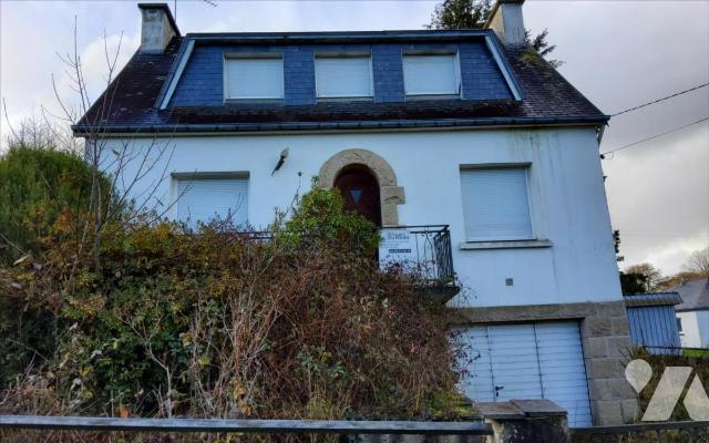 Maison 5 pièces 83 m² · à Spézet · 83,2 m² · 85 000 €