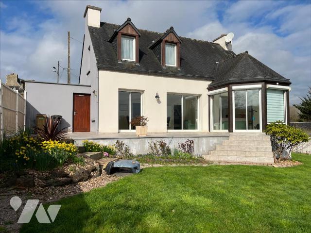 Maison 5 pièces 118 m² · à Callac · 118 m² · 185 000 €