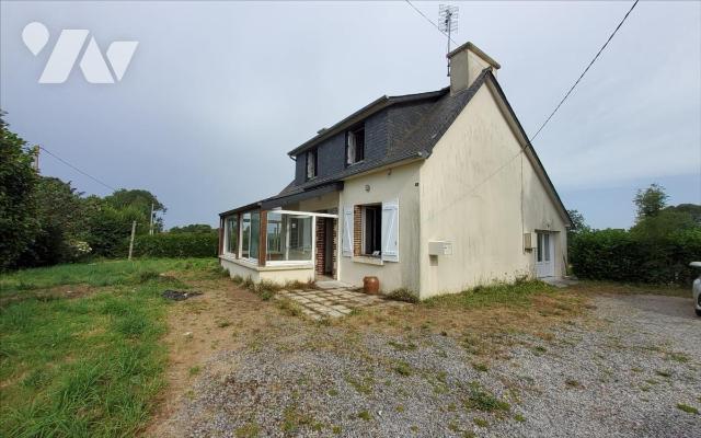 Maison 5 pièces 84 m² · à Trébrivan · 84 m² · 80 000 €