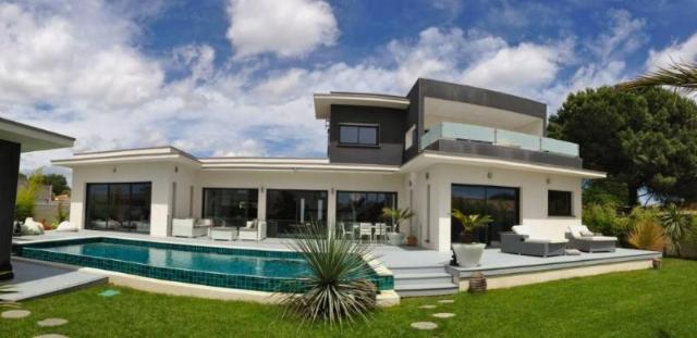 Vente - Maison - Agde - 240.00m² - 7 pièces - Ref : NC 00