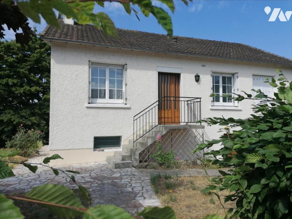 VENTE maison-DESCARTES (37)