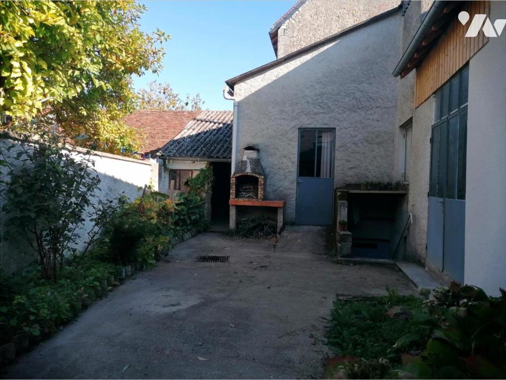 VENTE maison-DESCARTES (37)