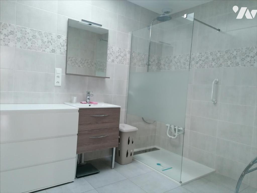 VENTE maison-DESCARTES (37)