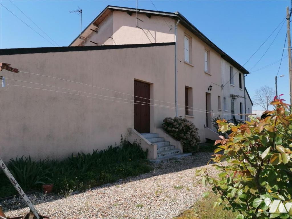VENTE maison-DESCARTES (37)