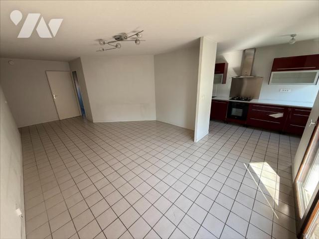 Appartement 4 pièces 80 m² · à Grenoble · 80 m² · 180 000 €