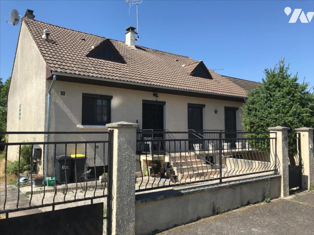 Maison 4 pièces 93 m² · à Malesherbois · 93 m² · 200 000 €