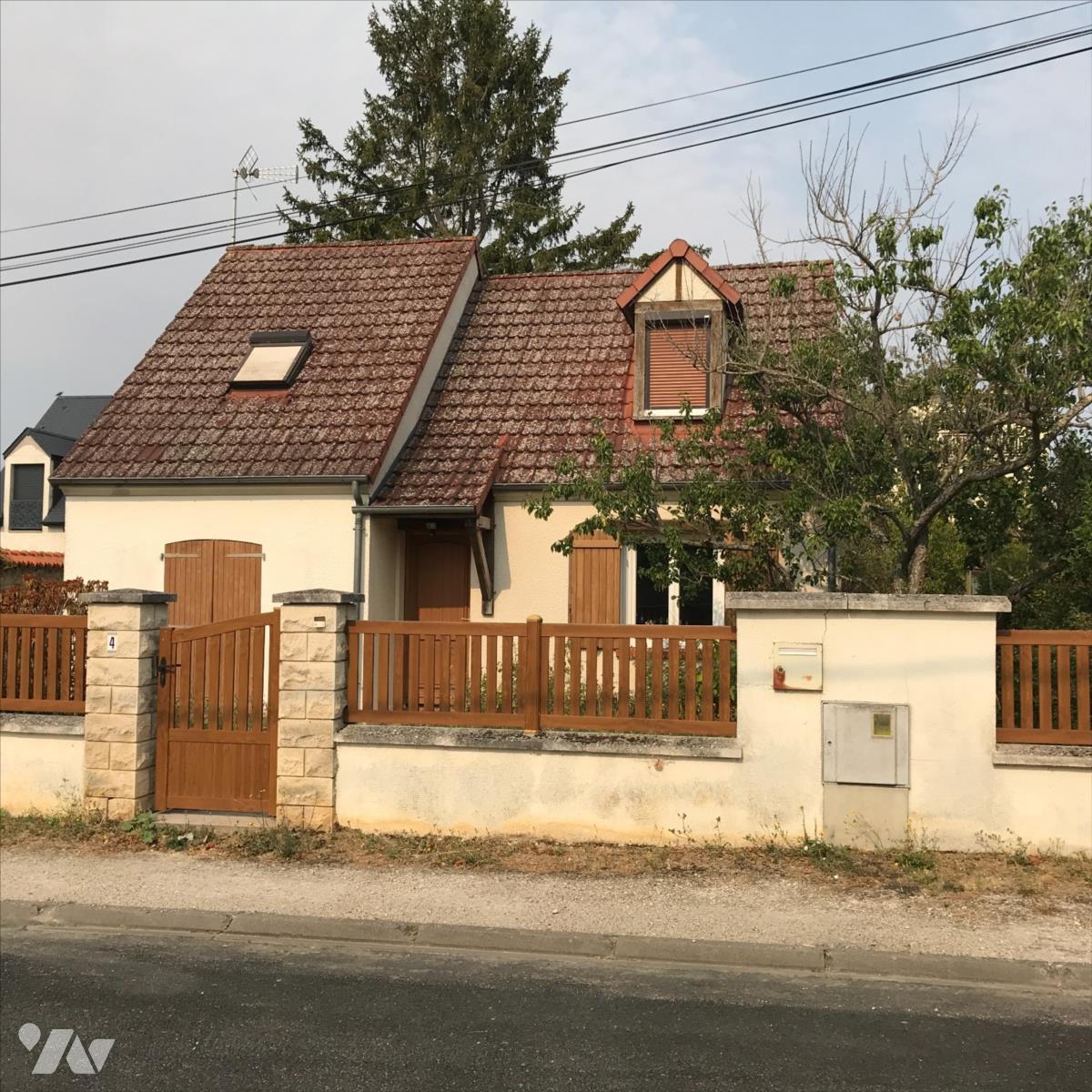 Maison 5 pièces 93 m² · à Malesherbois · 93 m² · 170 000 €
