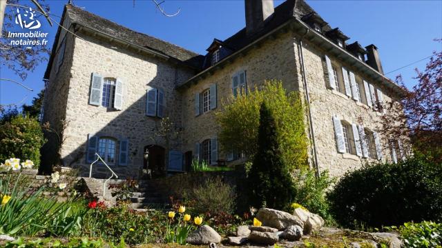 Vente - Maison - Entraygues-sur-Truyère - 316.0m² - 8 pièces - Ref : 21.018
