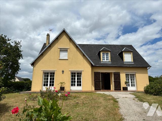 Maison 8 pièces 177 m² · à Carentan-les-Marais · 177 m² · 250 000 €