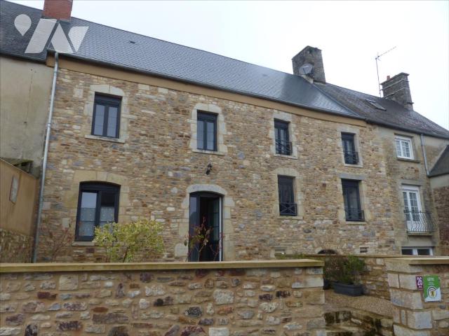 Maison 5 pièces 102 m² · à Montsenelle · 102 m² · 250 000 €