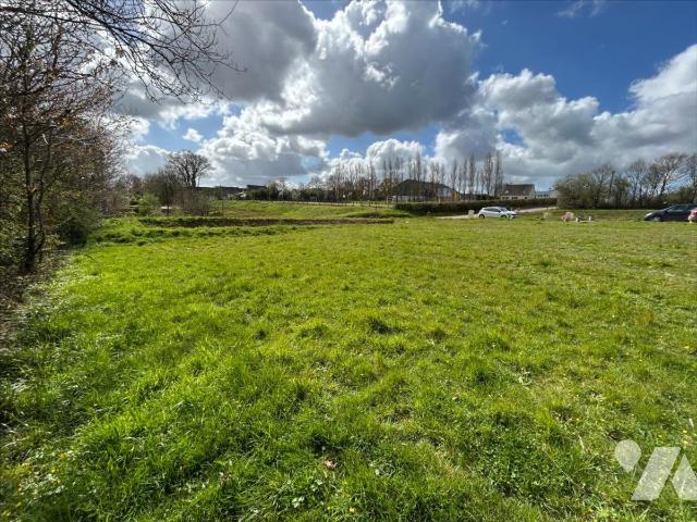 Terrain 518 m² · à Saint-Sauveur-le-Vicomte · 518 m² · 37 000 €