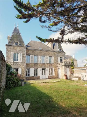 Maison 12 pièces 221 m² · à Saint-Vaast-la-Hougue · 221 m² · 678 000 €