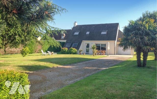 Maison 6 pièces 104 m² · à Quettehou · 104 m² · 435 000 €