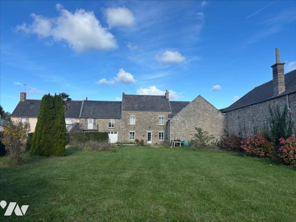Maison 7 pièces 104 m² · à Réville · 104 m² · 250 000 €